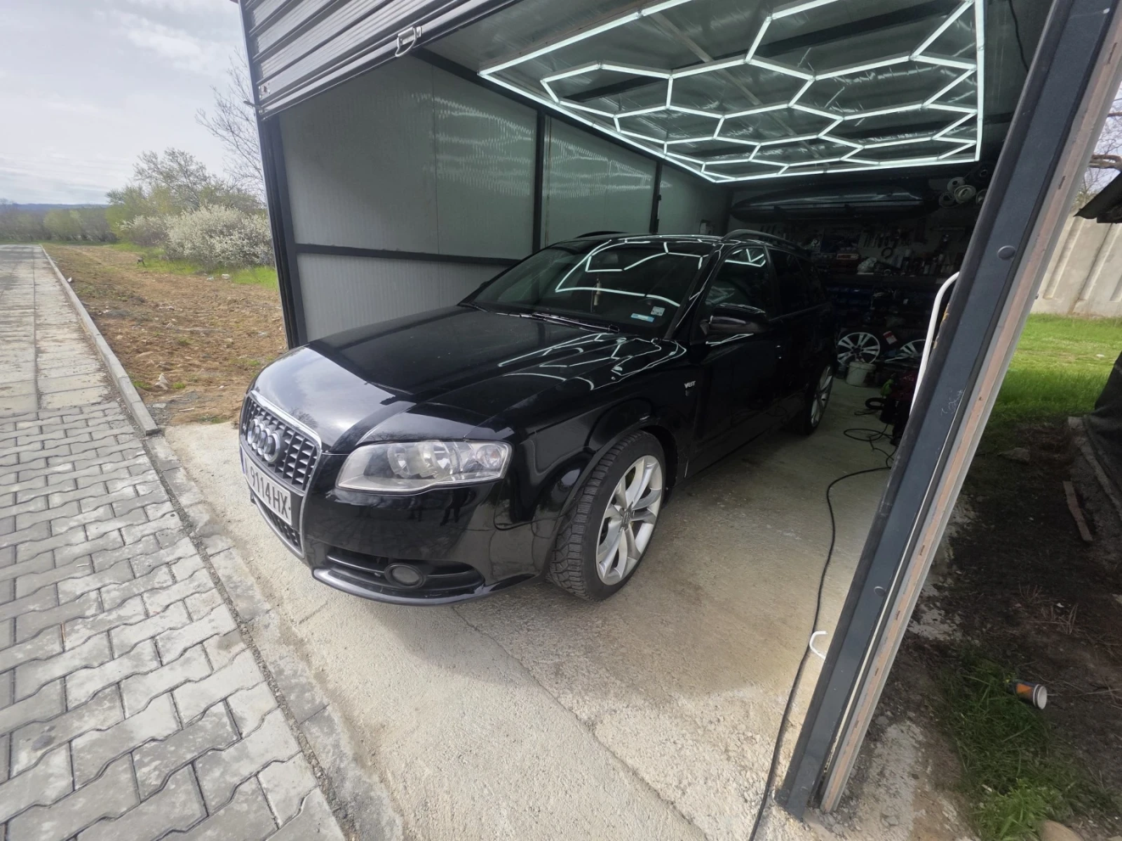 Audi A4 Audi A4 2.5 TDI B7 SLINE, снимка 9 - Автомобили и джипове - 54315665