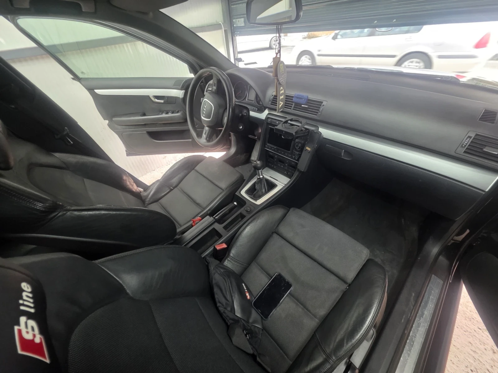 Audi A4 Audi A4 2.5 TDI B7 SLINE, снимка 7 - Автомобили и джипове - 54315665