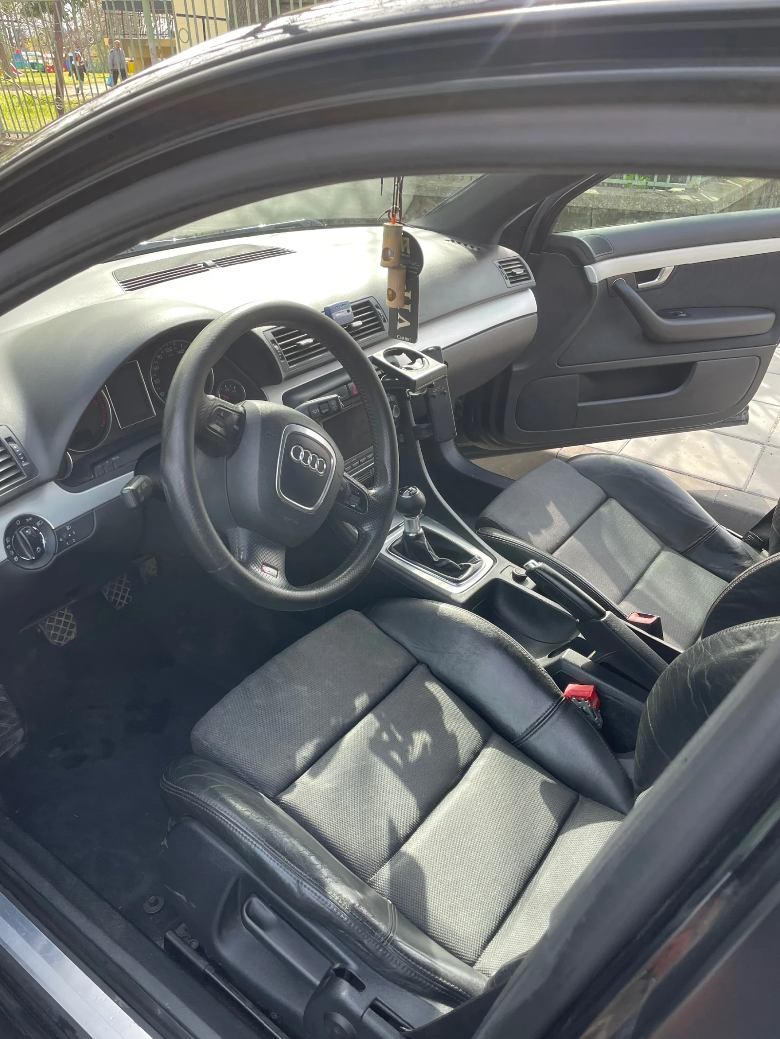 Audi A4 Audi A4 2.5 TDI B7 SLINE, снимка 4 - Автомобили и джипове - 54315665