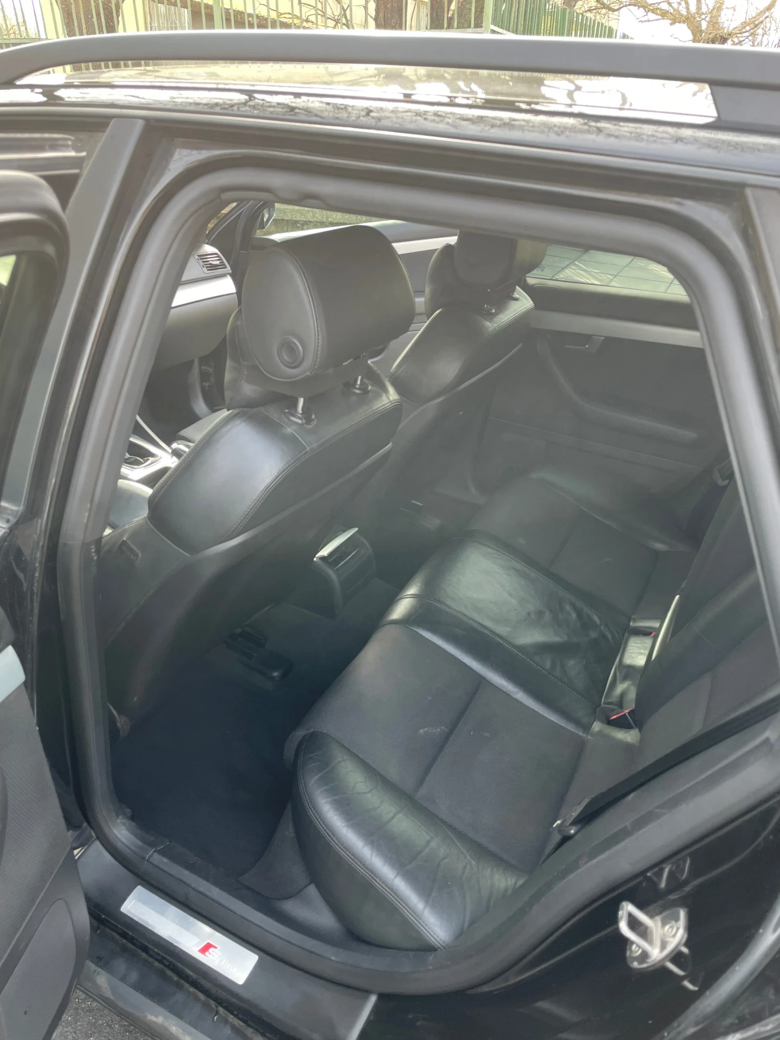 Audi A4 Audi A4 2.5 TDI B7 SLINE, снимка 5 - Автомобили и джипове - 54315665