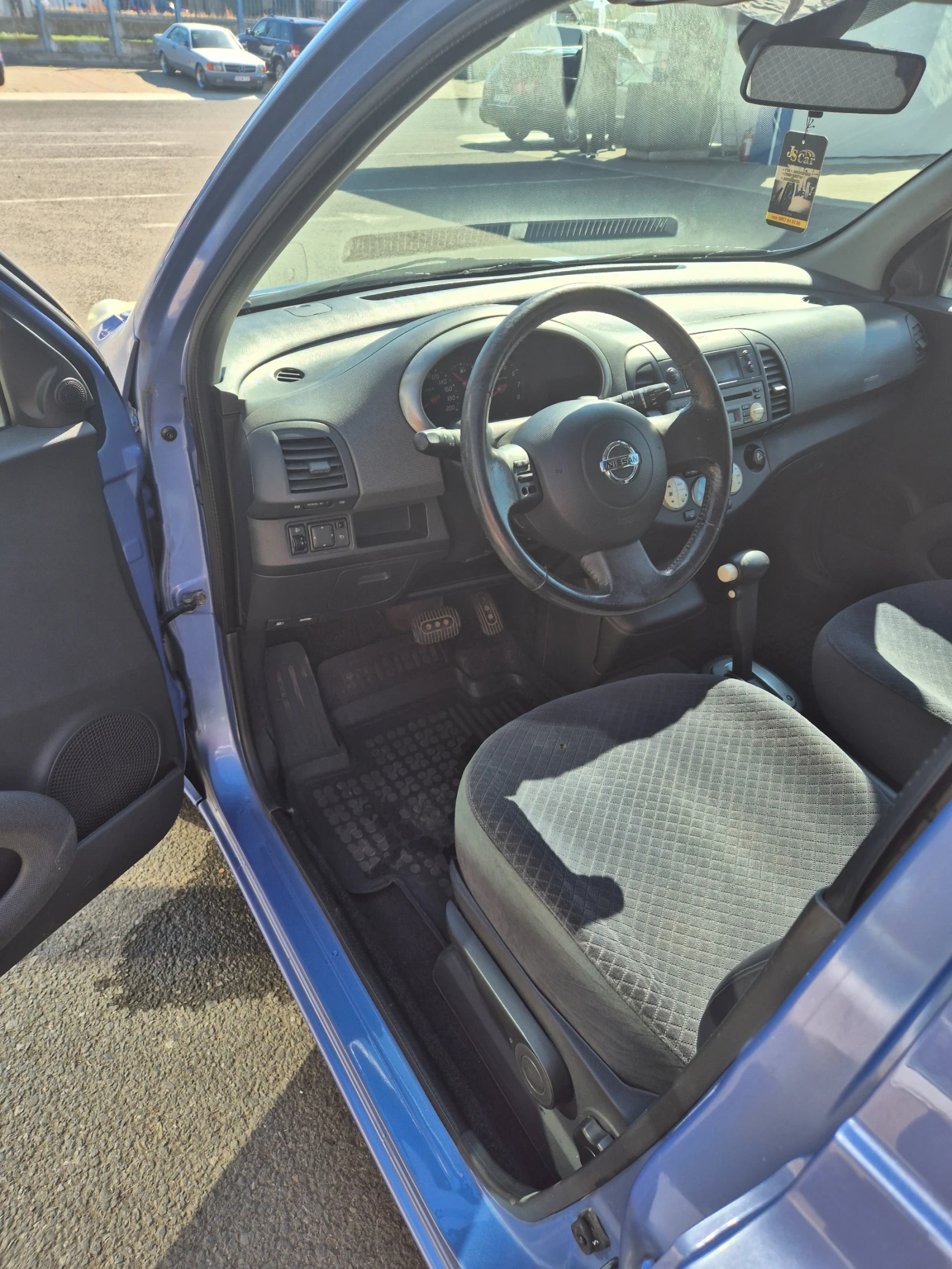 Nissan Micra 1.4 Автоматик, снимка 5 - Автомобили и джипове - 54564454