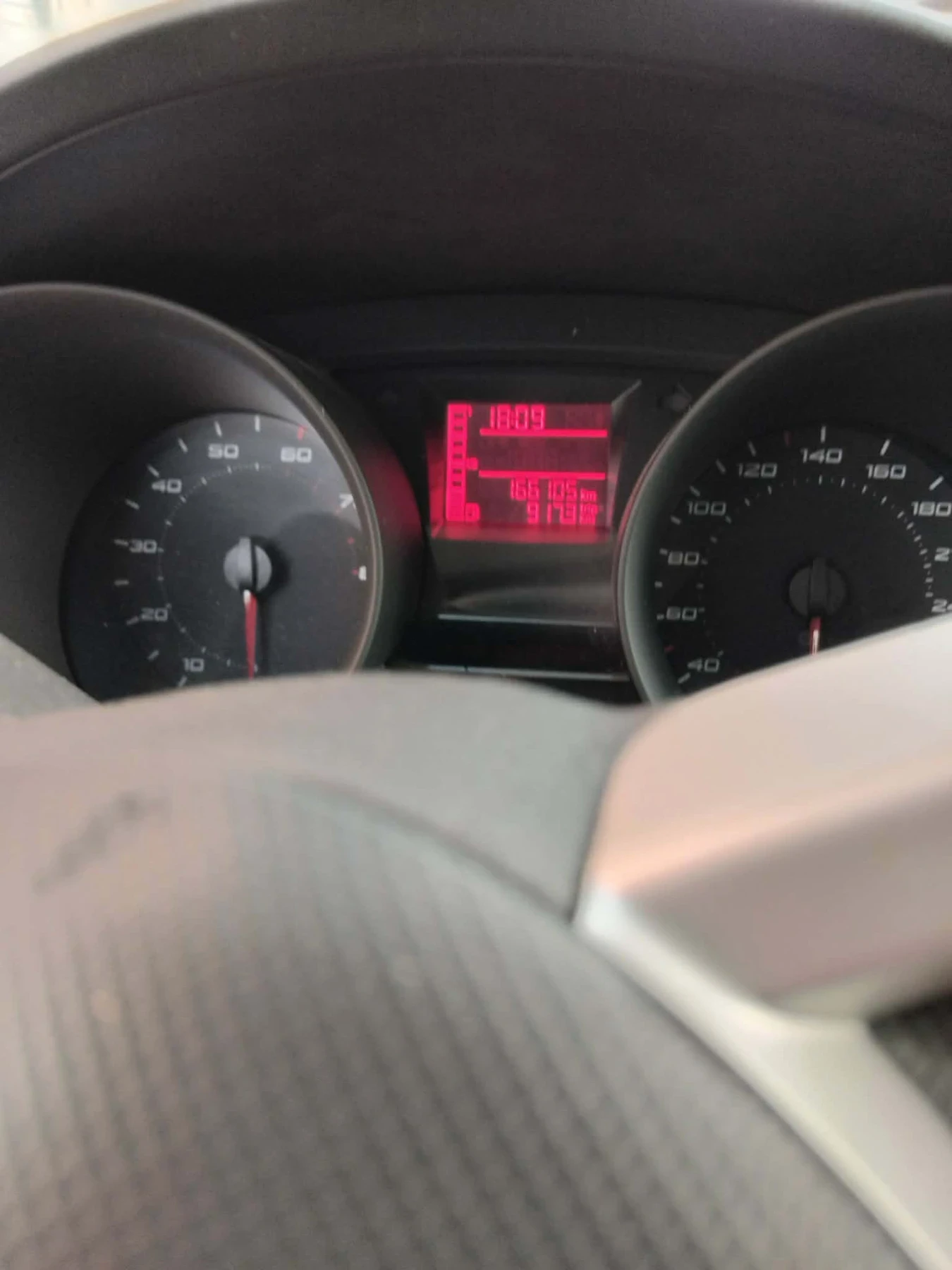 Seat Ibiza, снимка 8 - Автомобили и джипове - 54707039