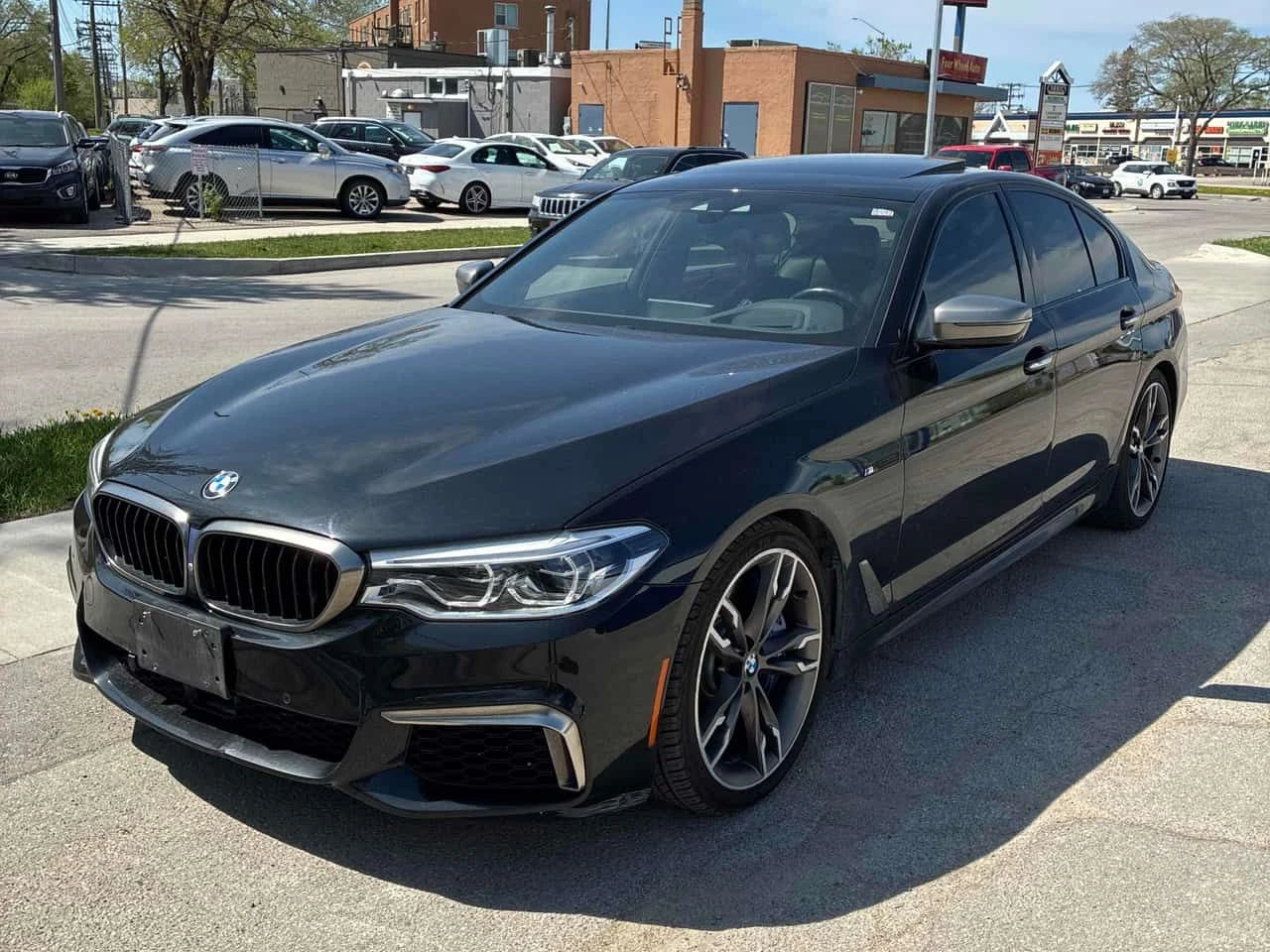 BMW 550 | M550i xDrive | DISTRONIC | 360 | ОБДУХВАНЕ 