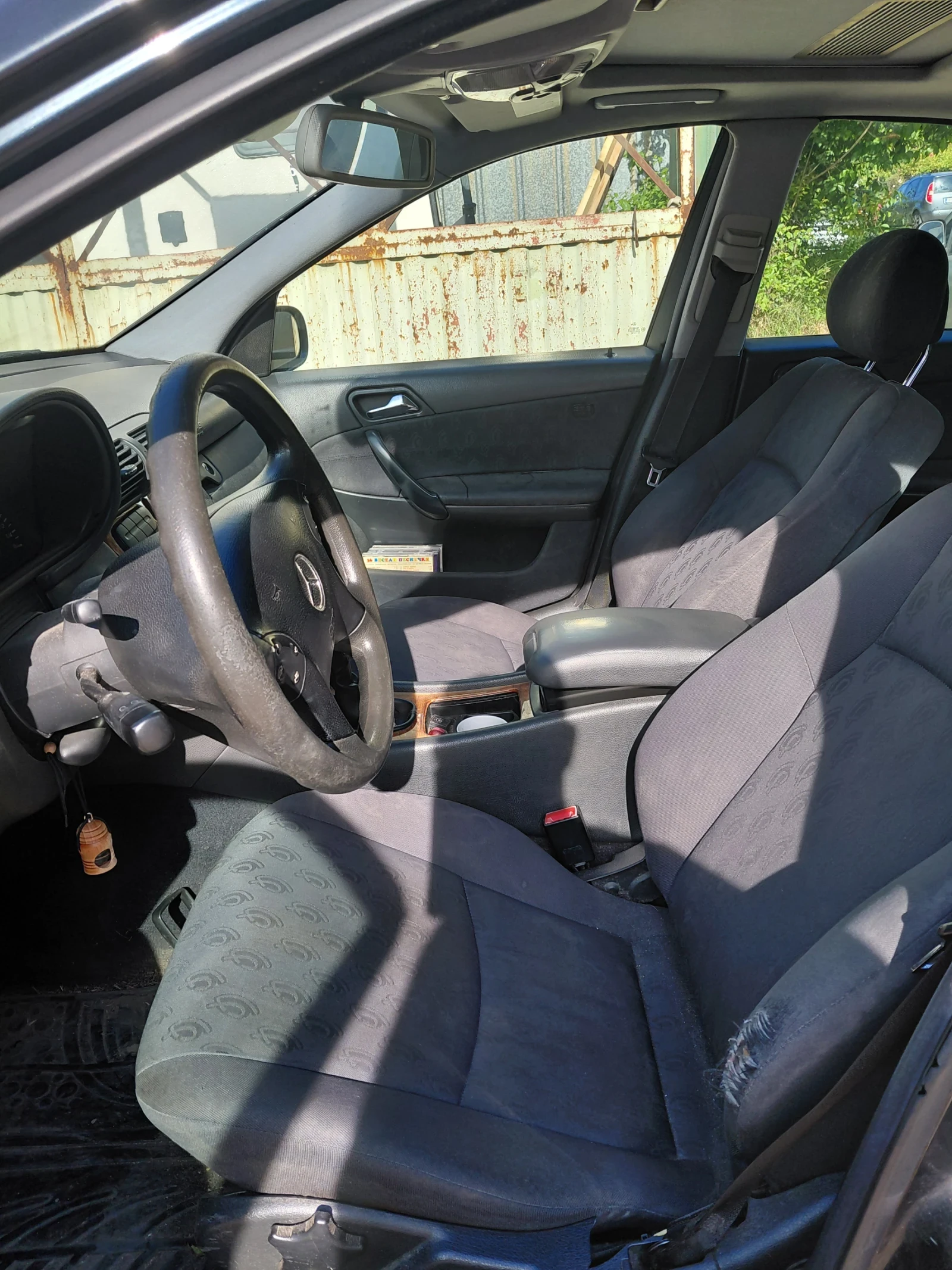 Mercedes-Benz C 200 Kompressor, снимка 8 - Автомобили и джипове - 54988396