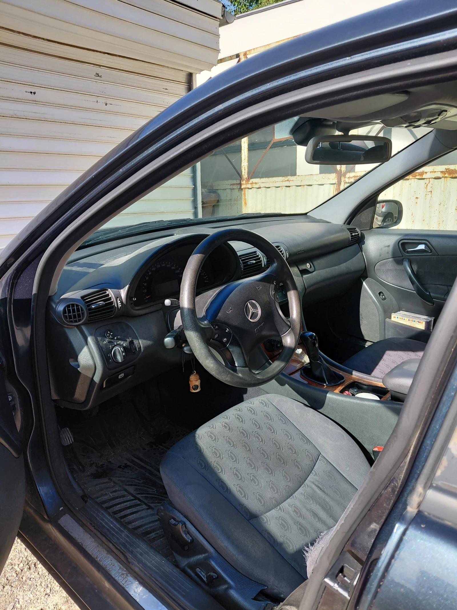 Mercedes-Benz C 200 Kompressor, снимка 7 - Автомобили и джипове - 54988396