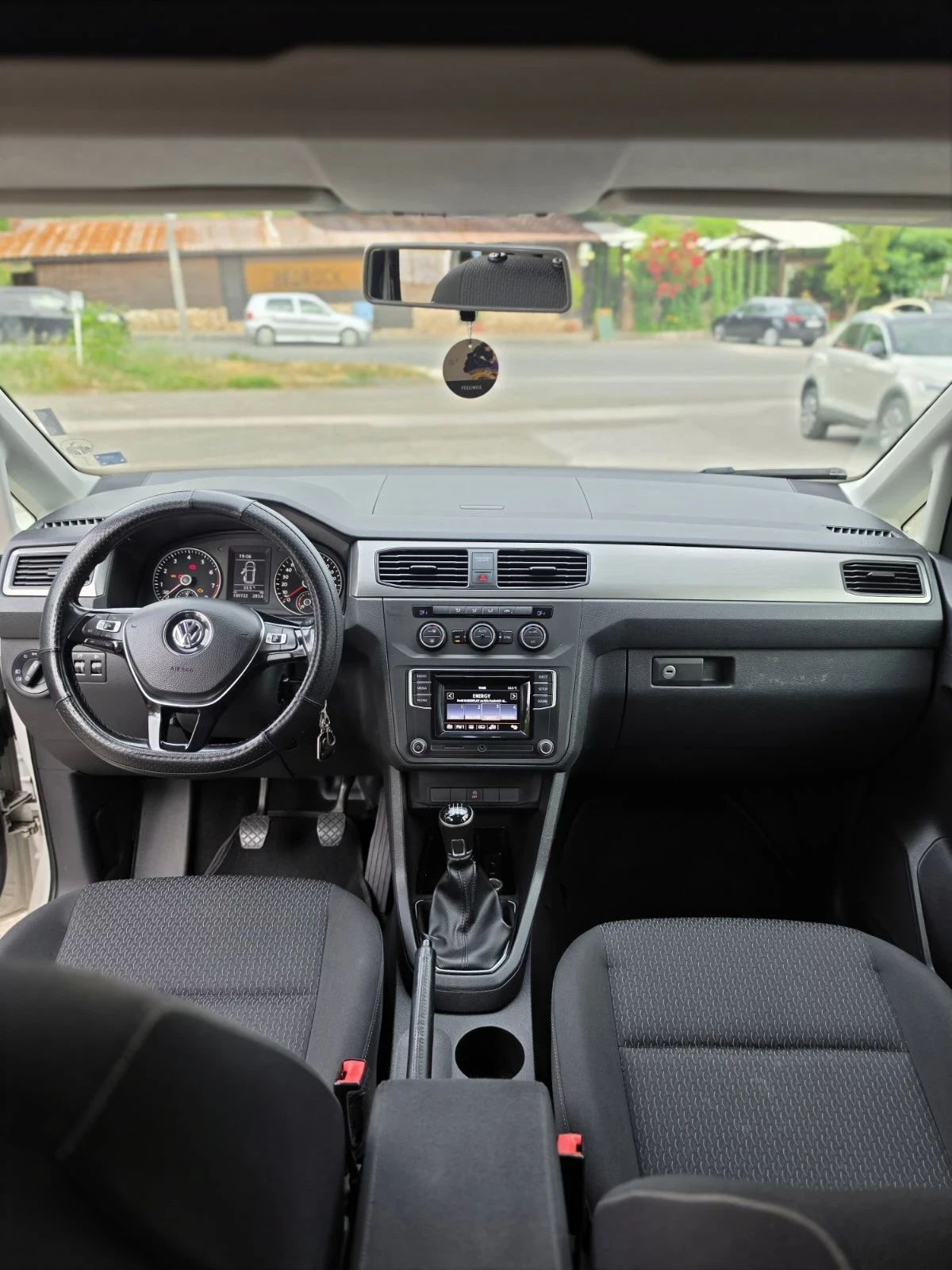 VW Caddy, снимка 7 - Автомобили и джипове - 55222232