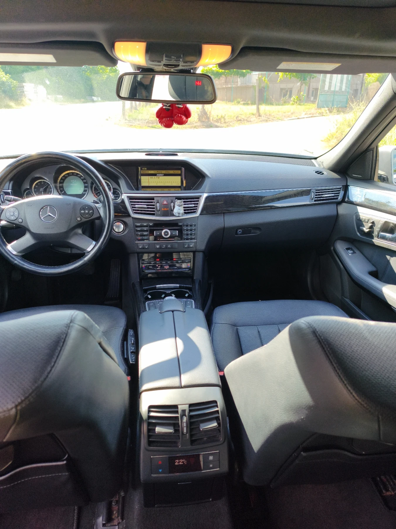 Mercedes-Benz E 500 388к.с. Facelift AMG Keyless, снимка 14 - Автомобили и джипове - 55224530