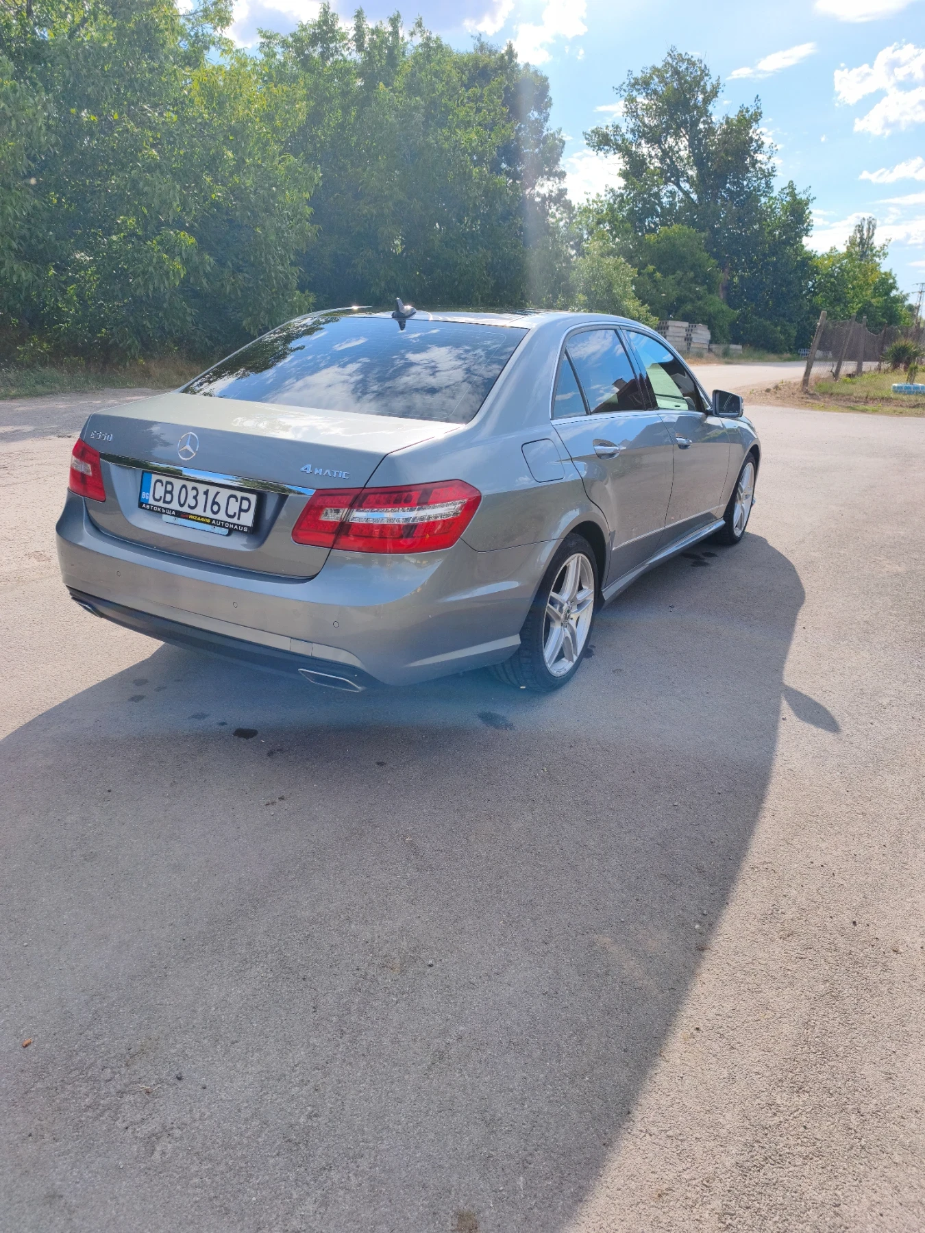 Mercedes-Benz E 500 388к.с. Facelift AMG Keyless, снимка 6 - Автомобили и джипове - 55224530