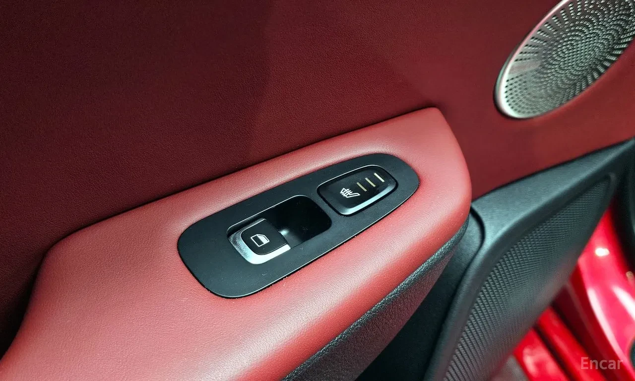 Kia Stinger 3.3 AWD | ОБДУХ | HEADS UP | 360, снимка 16 - Автомобили и джипове - 55398413
