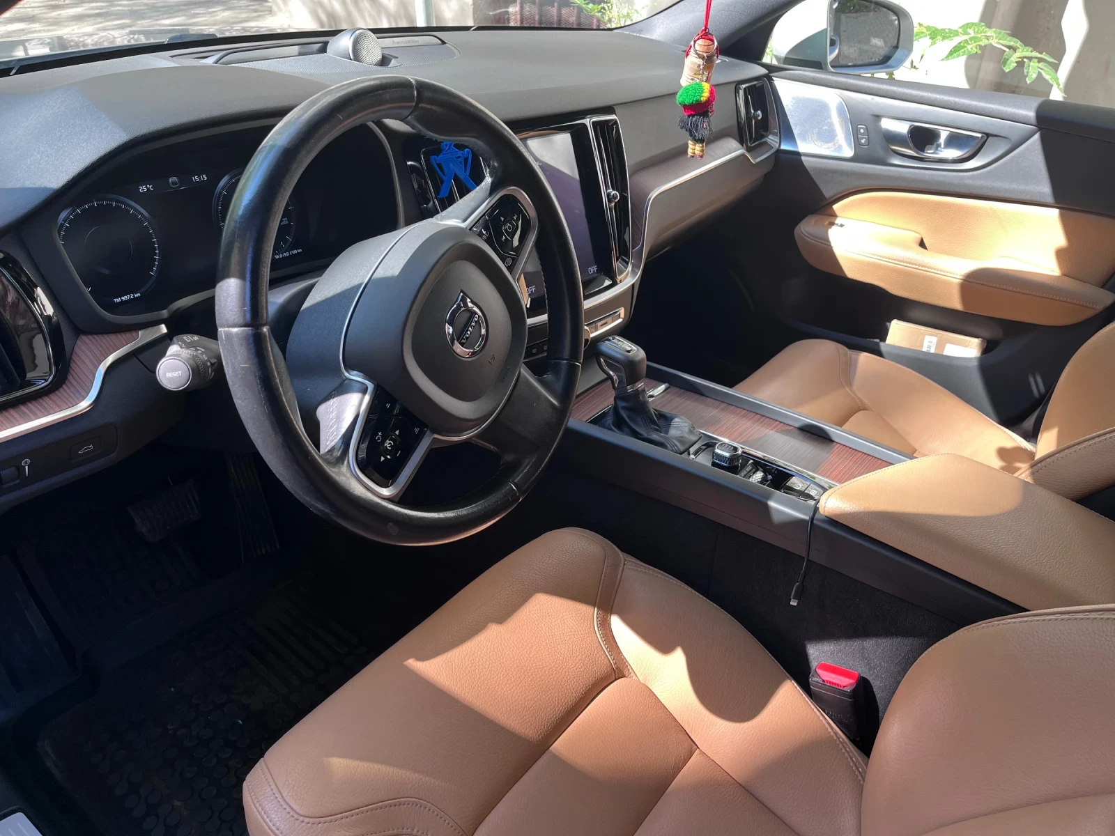 Volvo V60 Cross Country, снимка 2 - Автомобили и джипове - 56065856