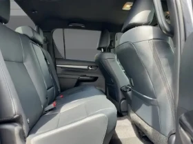 Toyota Hilux 4×4 Double Cab Invincible = NEW = Гаранция, снимка 9