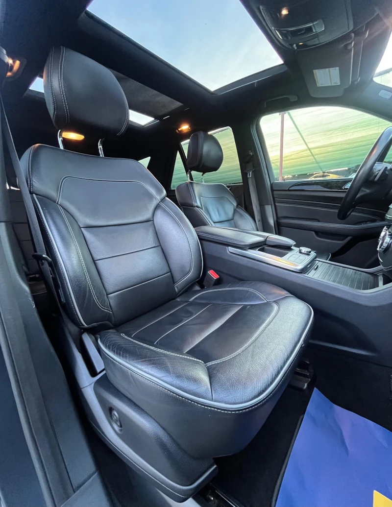 Mercedes-Benz ML 350 4-MATIC* AMG* DISTRONIC* PANO* СОБСТВЕН ЛИЗИНГ, снимка 7 - Автомобили и джипове - 52841555