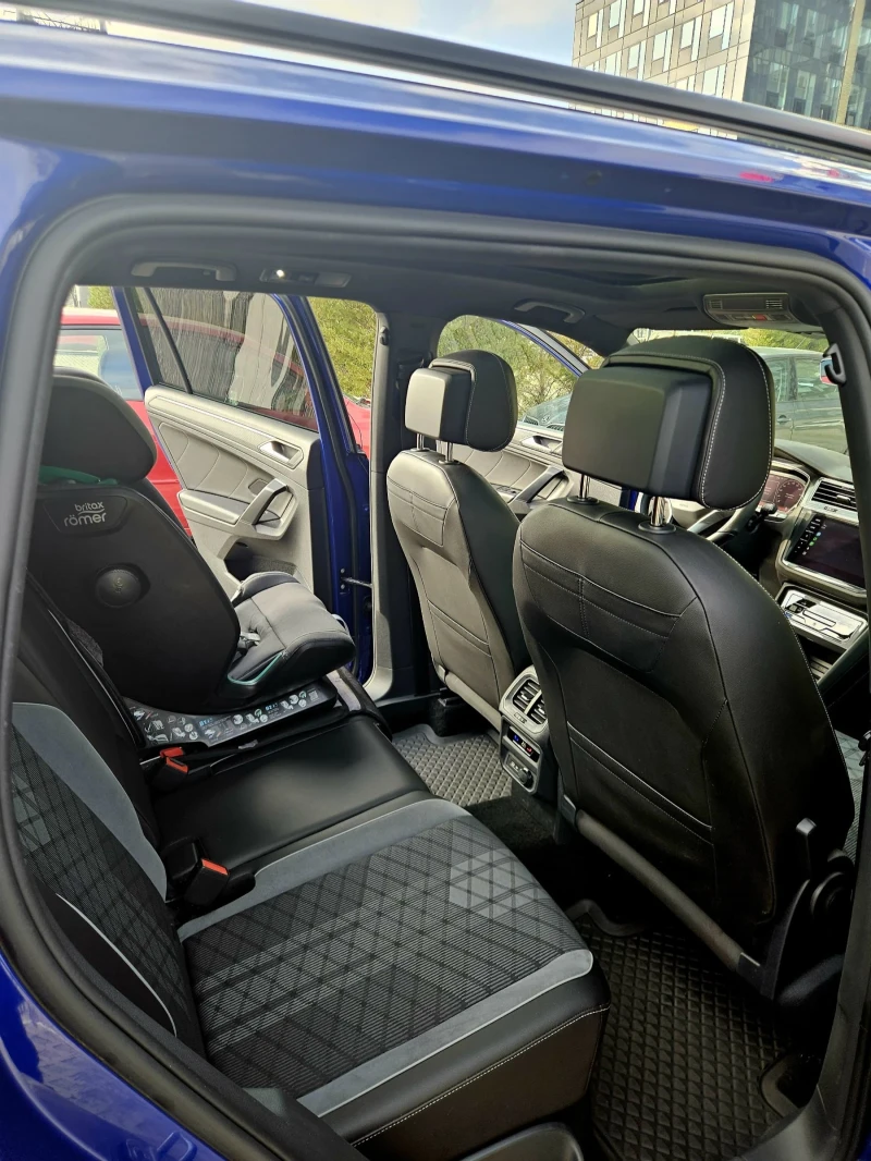 VW Tiguan R-Line 2, 0 l TDI SCR 4MOTION, снимка 9 - Автомобили и джипове - 52875481