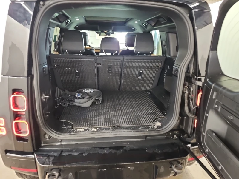 Land Rover Defender 110 X AWD, снимка 13 - Автомобили и джипове - 53170802