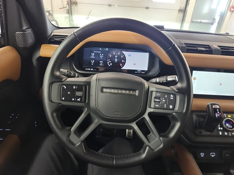 Land Rover Defender 110 X AWD, снимка 10 - Автомобили и джипове - 53170802