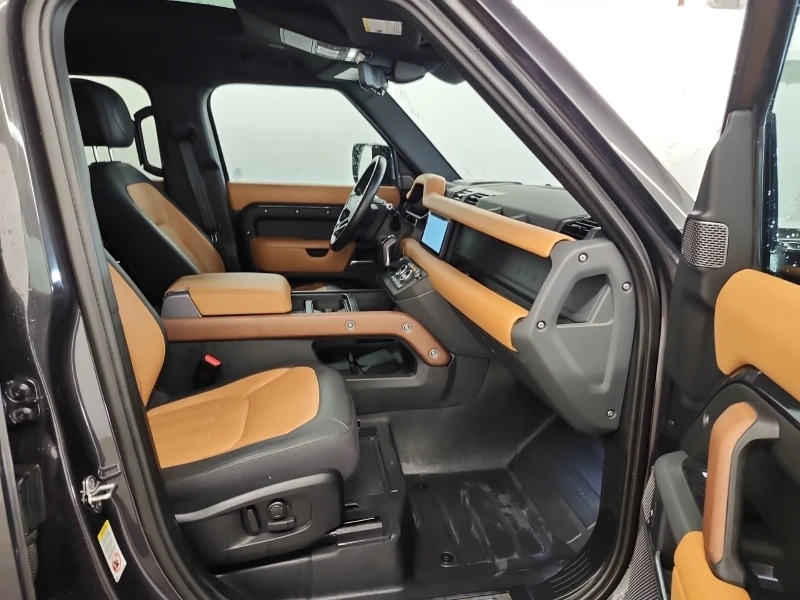 Land Rover Defender 110 X AWD, снимка 15 - Автомобили и джипове - 53170802