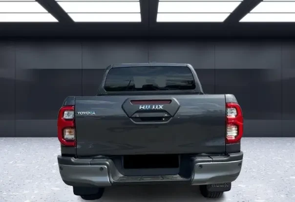 Toyota Hilux 4×4 Double Cab Invincible = NEW = Гаранция, снимка 2 - Автомобили и джипове - 54619908