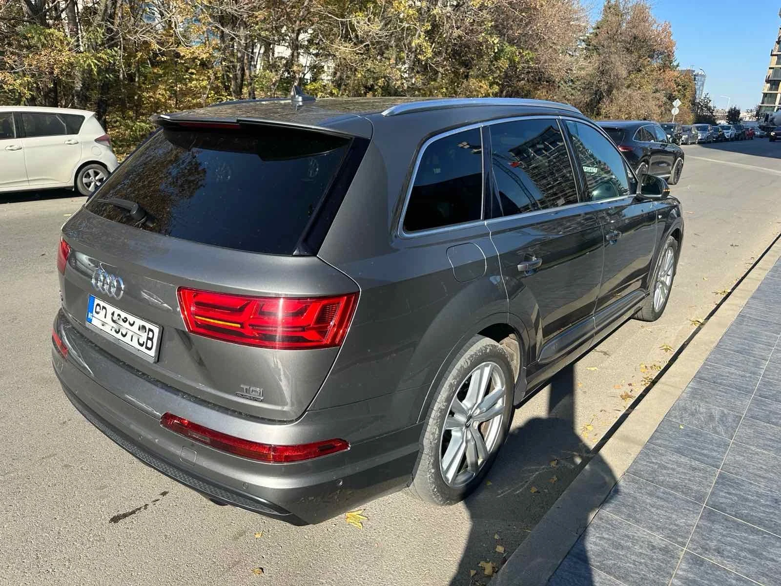 Audi Q7 Sline - изображение 6