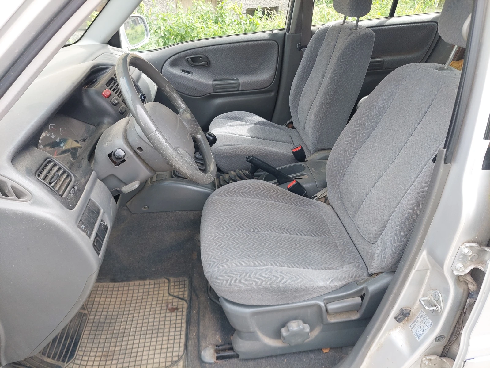 Suzuki Grand vitara 2.0i--128kc-НА ЧАСТИ-ТОП СЪСТОЯНИЕ - изображение 9