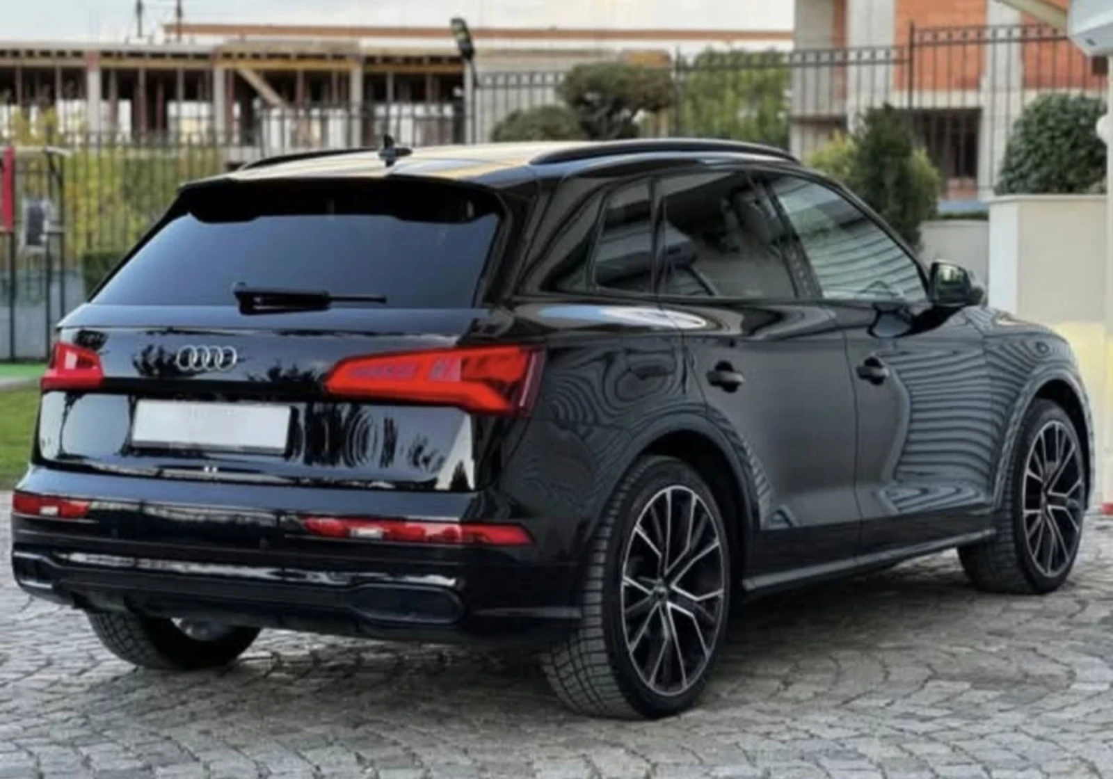 Audi SQ5  - изображение 2