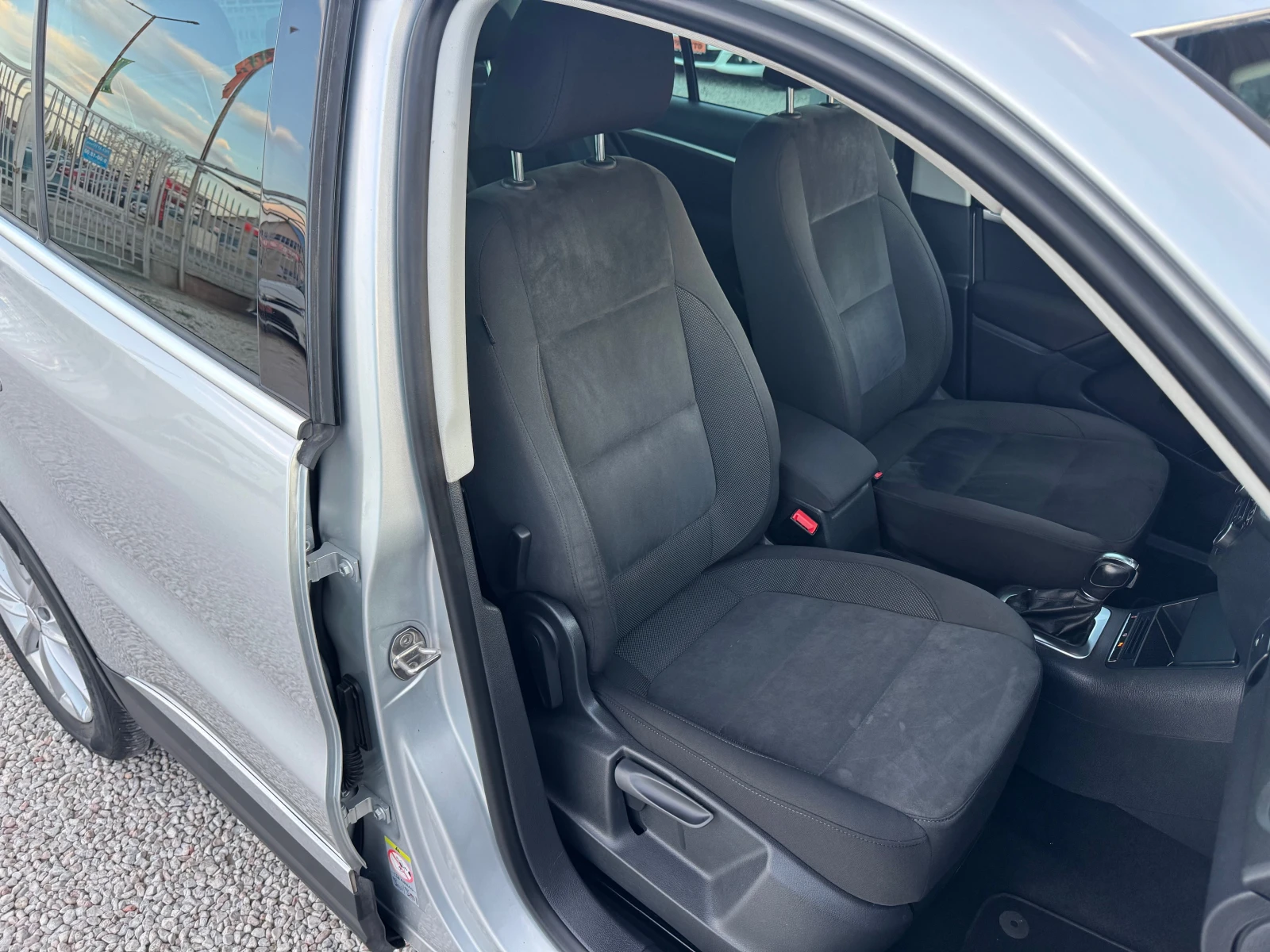 VW Tiguan 2.0TDI* 4X4* AVTOMAT* TOP*  * LIZING | Mobile.bg   9