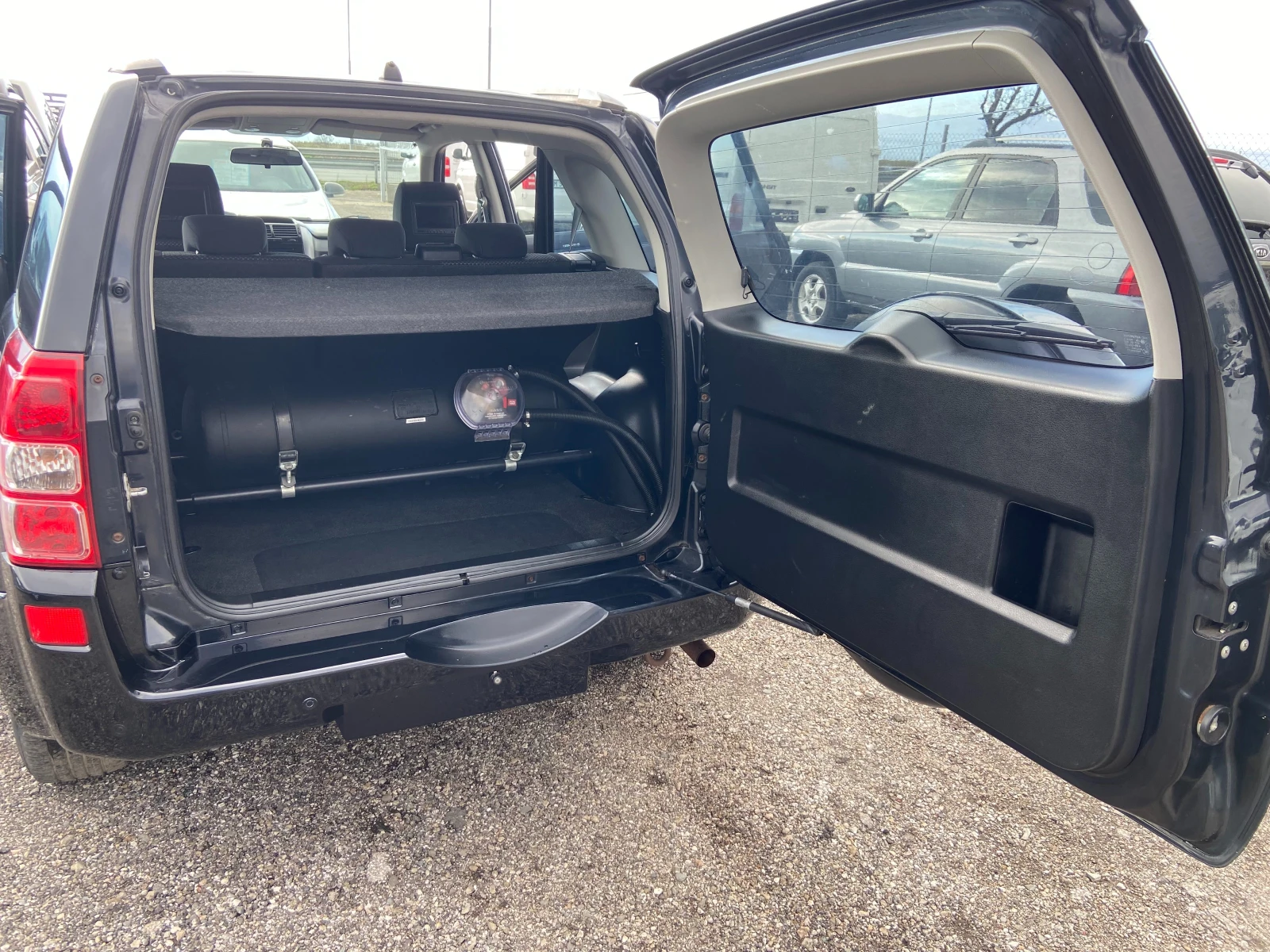 Suzuki Grand vitara 2.0 GAZ ������ 121000 KM | Mobile.bg � ����������� 12