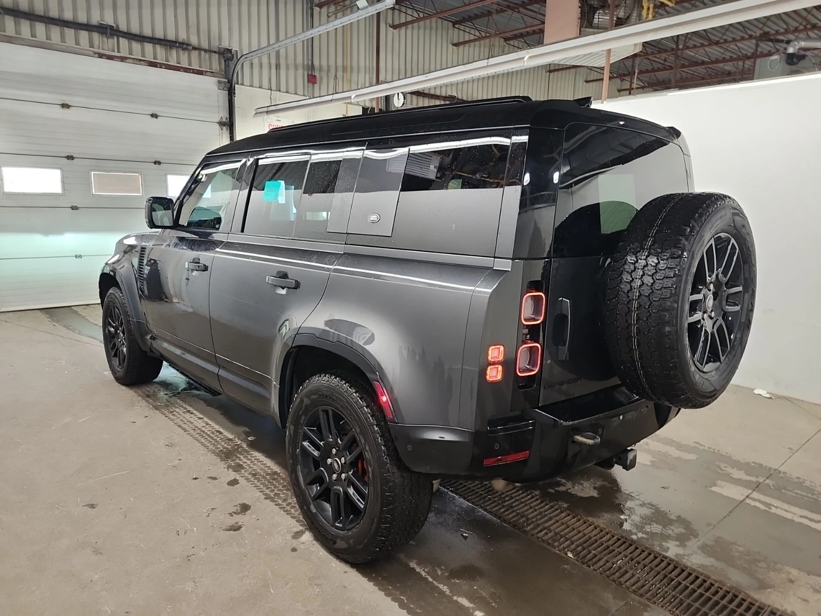 Land Rover Defender 110 X AWD - изображение 4