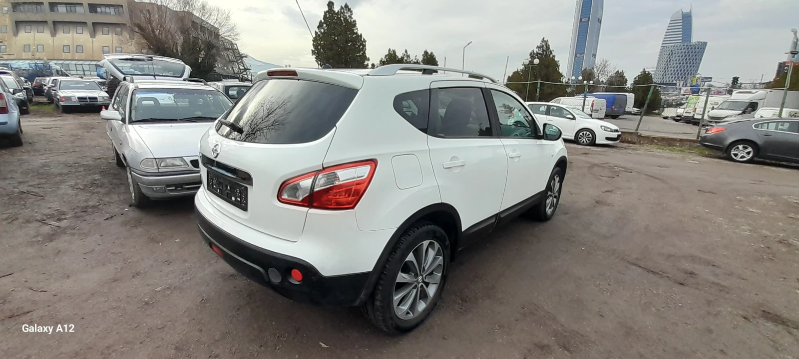 Nissan Qashqai 2.0 4×4 НАВИГАЦИЯ ПАНОРАМА  - изображение 4