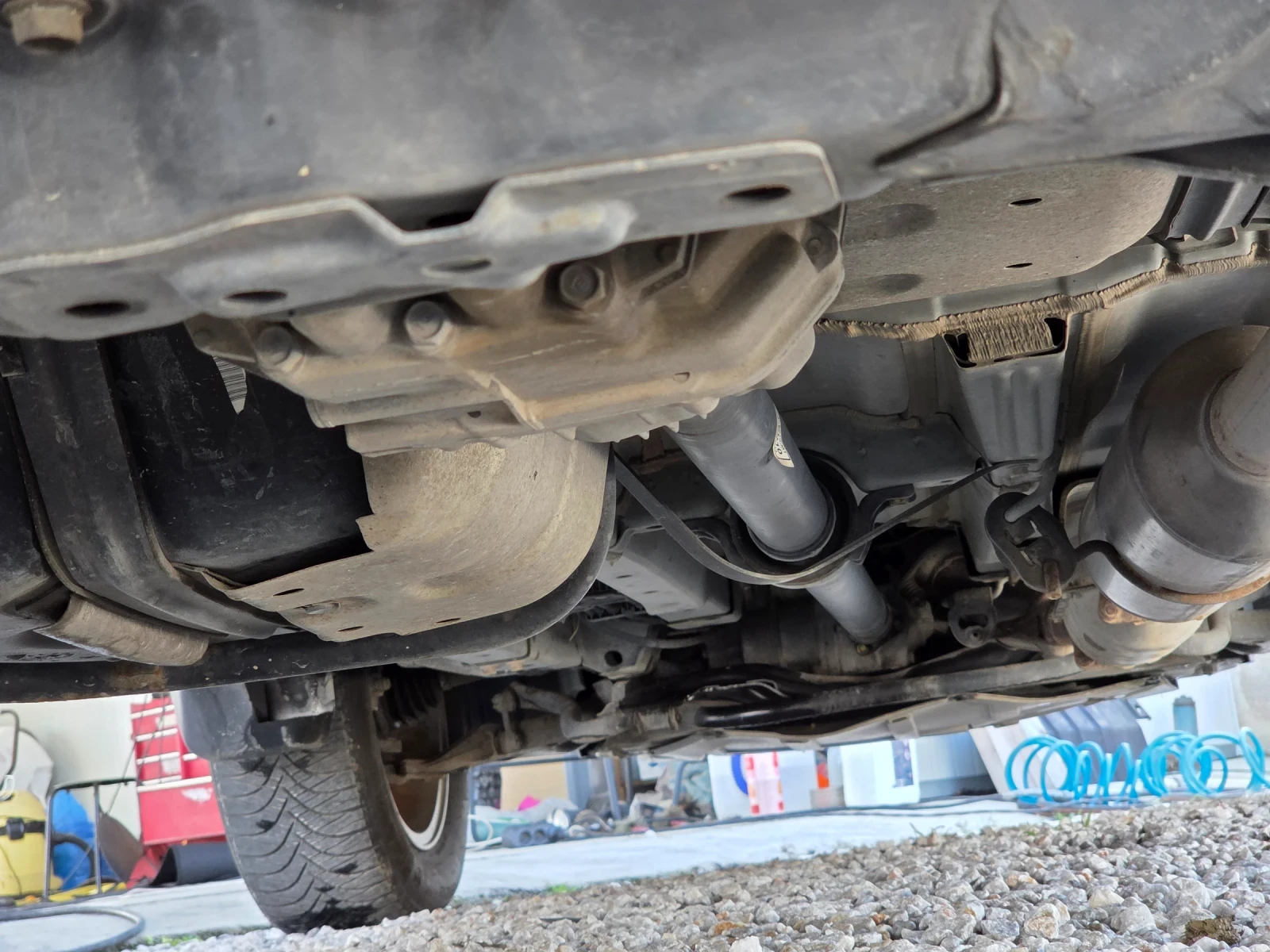 Honda Cr-v 2.2-140 кс, снимка 12 - Автомобили и джипове - 53773049