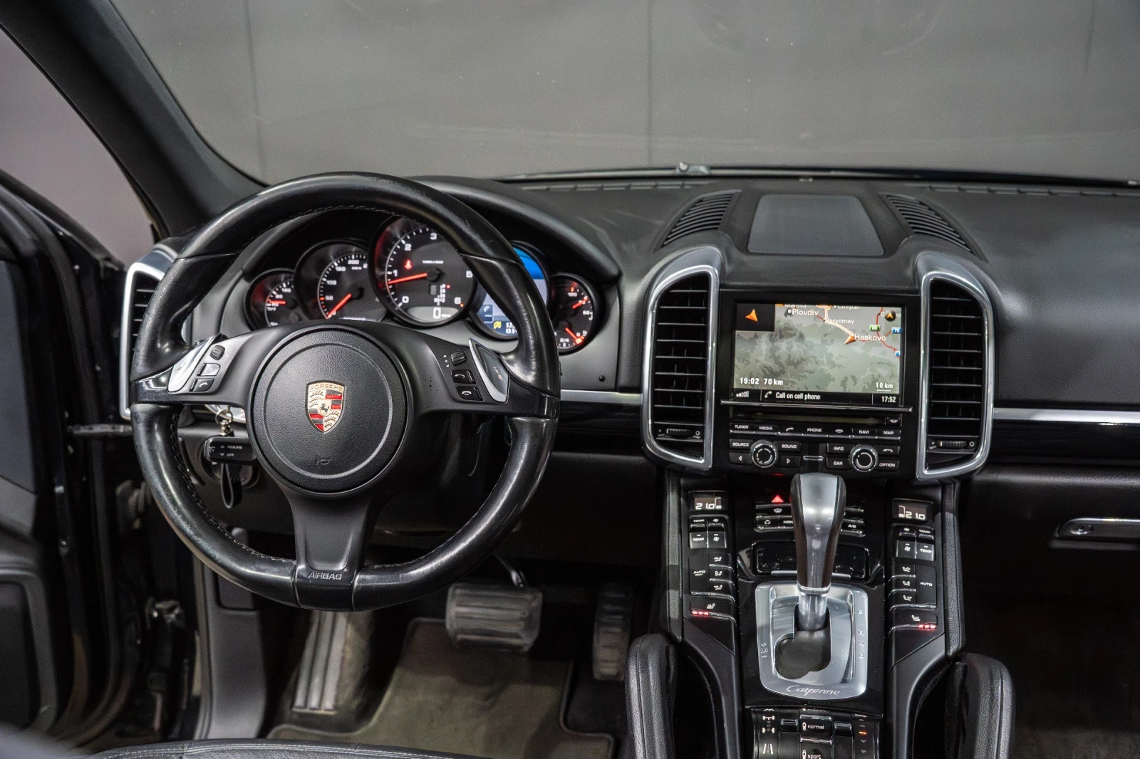 Porsche Cayenne 3.0 D / PANORAMA / MAXTON / LED / F1 / AIR SPORT  | Mobile.bg � ����������� 10