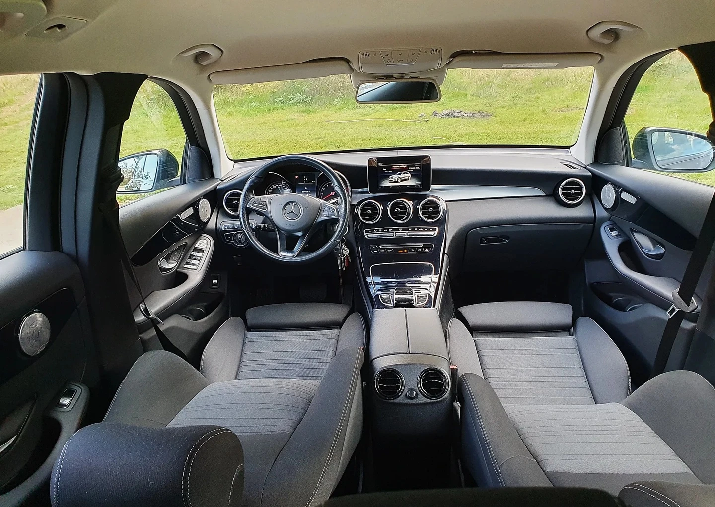 Mercedes-Benz GLC 350 e 4MATIC Off-Roader, снимка 5 - Автомобили и джипове - 54023091