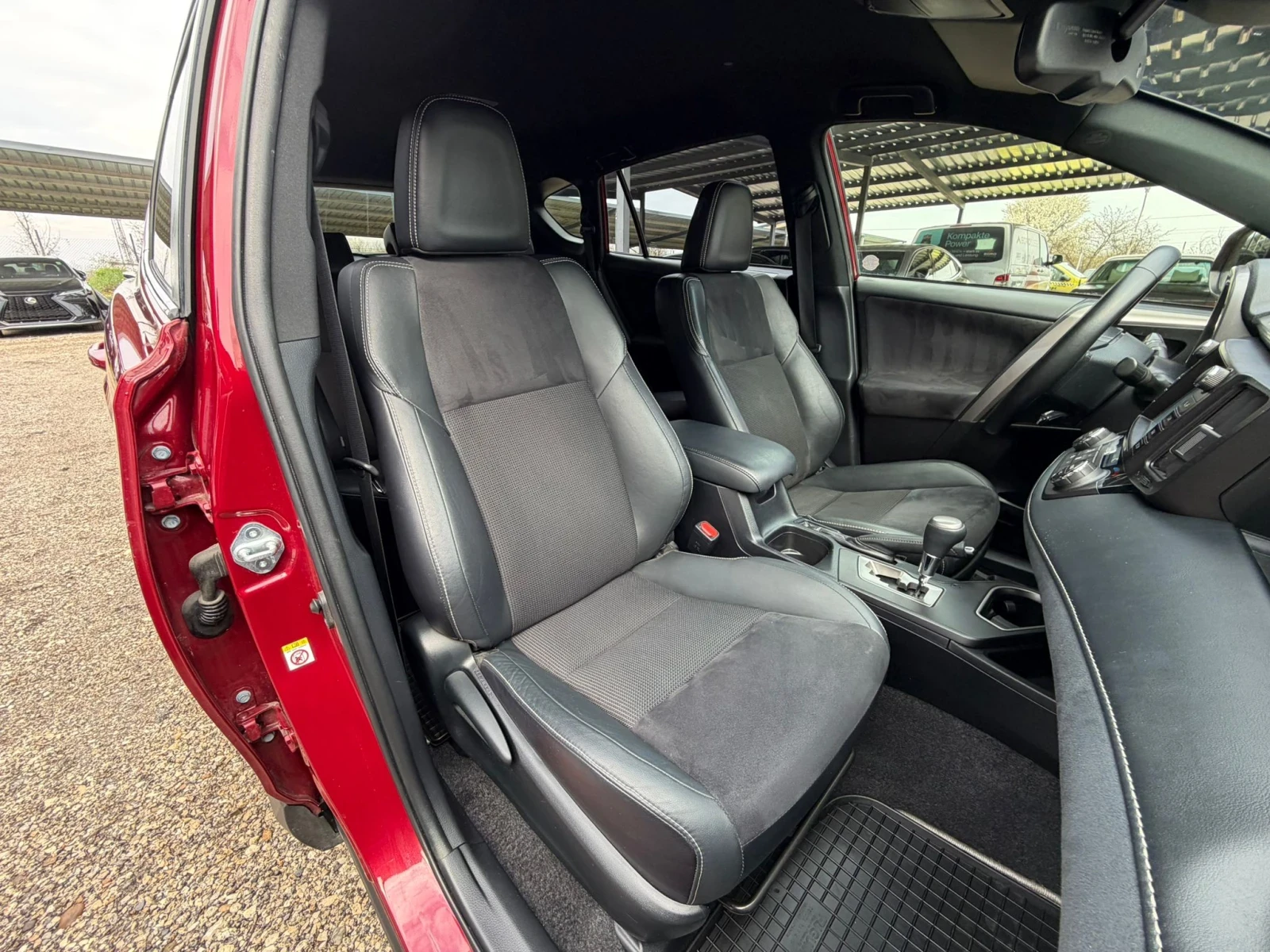 Toyota Rav4 2.5Hybrid/4x4/Executive/� ��������  | Mobile.bg � ����������� 14