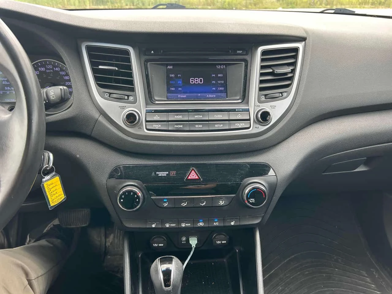 Hyundai Tucson * Premium * АВТОКРЕДИТ БЕЗ ПЪРВОНАЧАЛНА ВНОСКА* , снимка 9 - Автомобили и джипове - 55559126