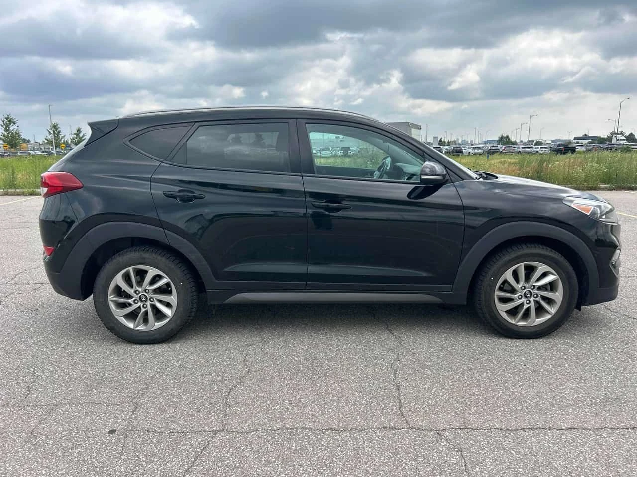 Hyundai Tucson * Premium * АВТОКРЕДИТ БЕЗ ПЪРВОНАЧАЛНА ВНОСКА* , снимка 3 - Автомобили и джипове - 55559126