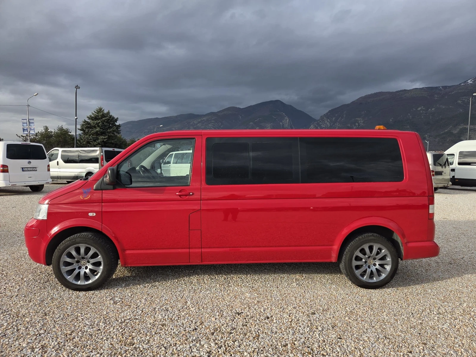 VW Transporter Caravelle  - изображение 6