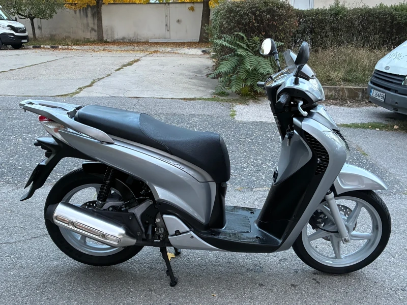 Honda Sh, снимка 3 - Мотоциклети и мототехника - 53114124