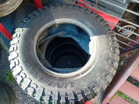 Гуми Всесезонни 235/85R16, снимка 2 - Гуми и джанти - 47326654