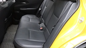 Toyota Prius * LED* ПАНО* KEYLESS* Camera* ПОДГРЕВ* , снимка 12