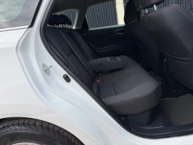 Toyota Auris 1.8 HYBRID - 8800 € / 17211.30 лв. - 11455491 9