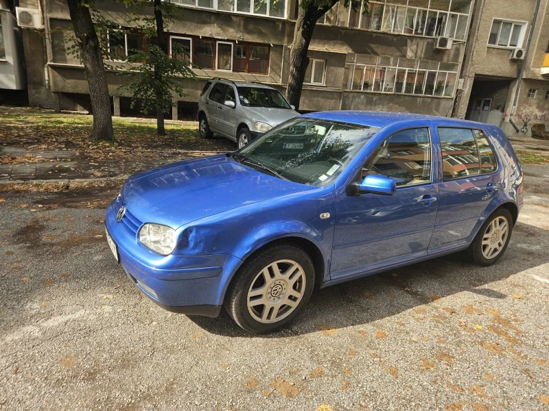 VW Golf, снимка 2 - Автомобили и джипове - 47565408