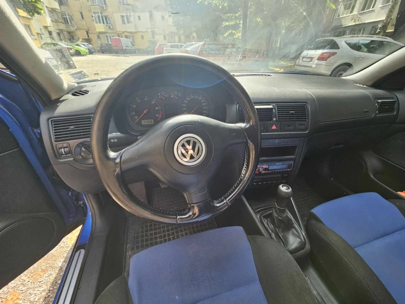 VW Golf, снимка 8 - Автомобили и джипове - 47565408