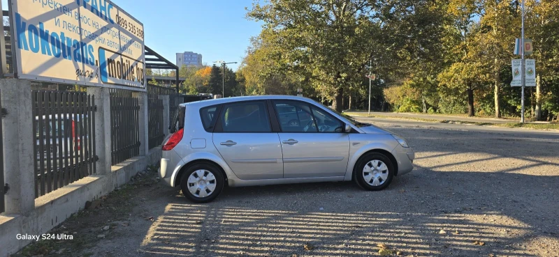 Renault Scenic 1.5 dCI, снимка 4 - Автомобили и джипове - 47718967