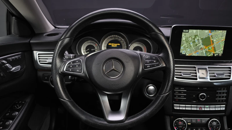 Mercedes-Benz CLS 350 FACELIFT / Сервизна история !!!, снимка 10 - Автомобили и джипове - 52225211