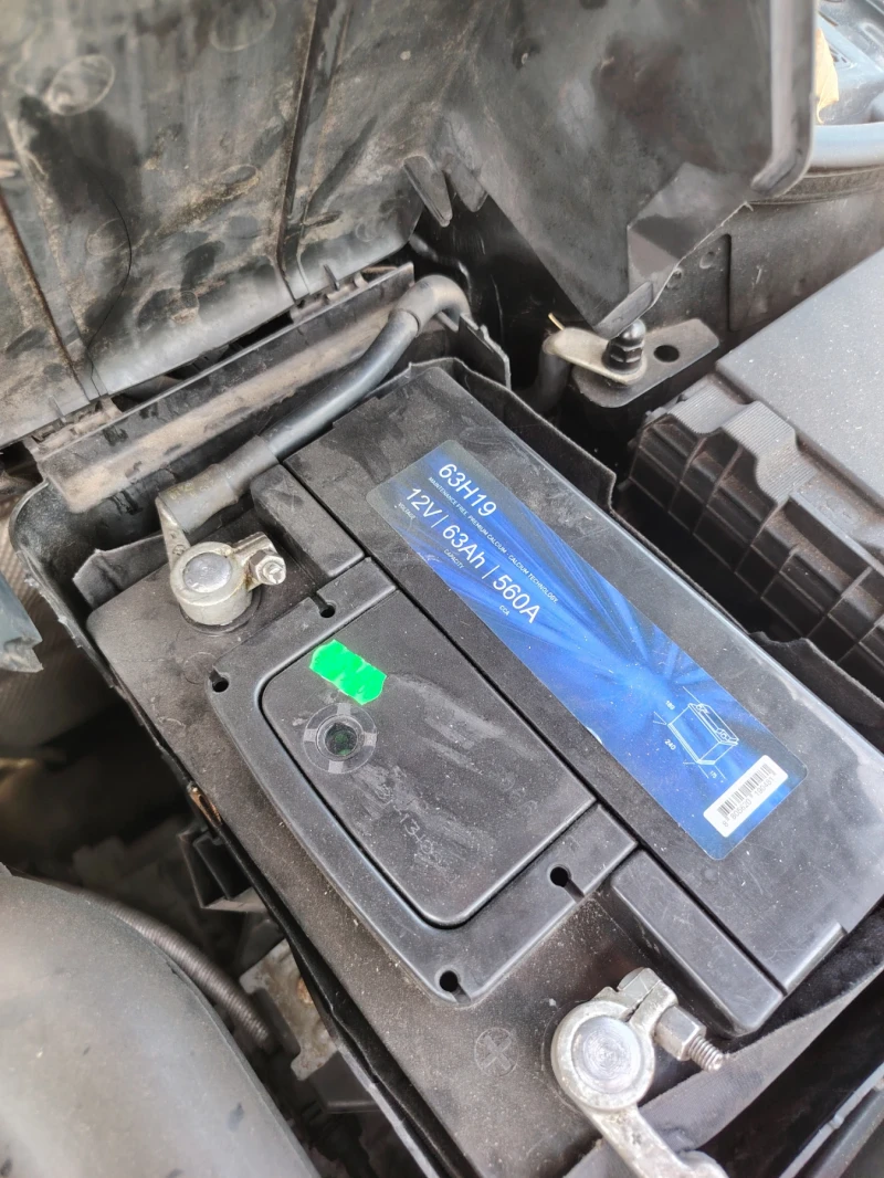 Audi A3 1.6 бензин, снимка 7 - Автомобили и джипове - 52486445