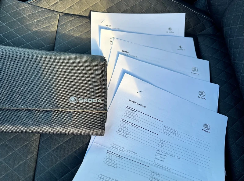 Skoda Superb 2.0 TDI GERMANY! FACELIFT! DIGITAL! AUTOMAT!, снимка 16 - Автомобили и джипове - 52483487