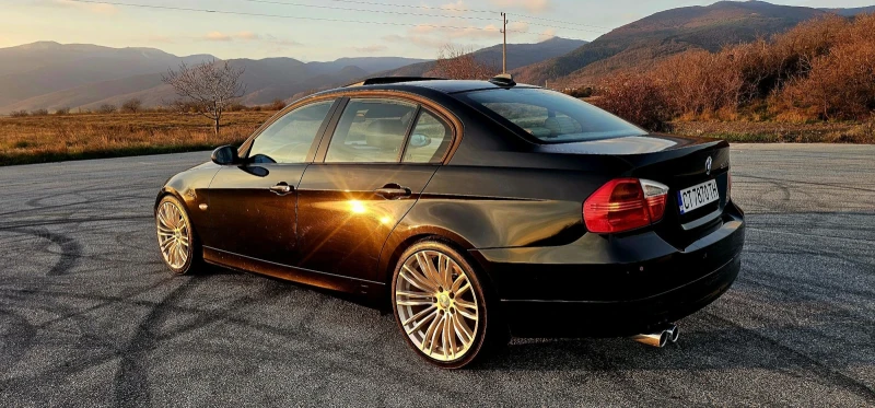 BMW 330 330+ РЪЧКА НА ЗАДНО, снимка 2 - Автомобили и джипове - 52712737