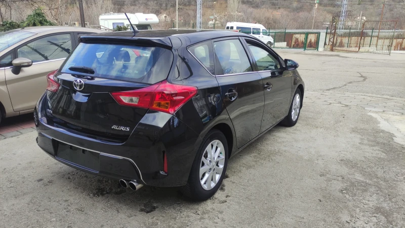 Toyota Auris 1.4D4D, снимка 5 - Автомобили и джипове - 53144480