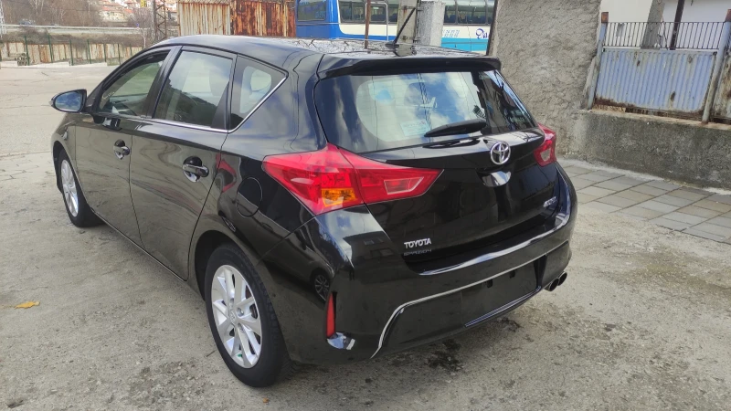Toyota Auris 1.4D4D, снимка 6 - Автомобили и джипове - 53144480