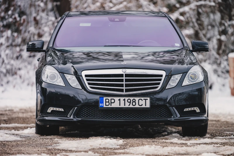 Mercedes-Benz E 350 FULL LED /7G-TRONIC, снимка 2 - Автомобили и джипове - 53355432