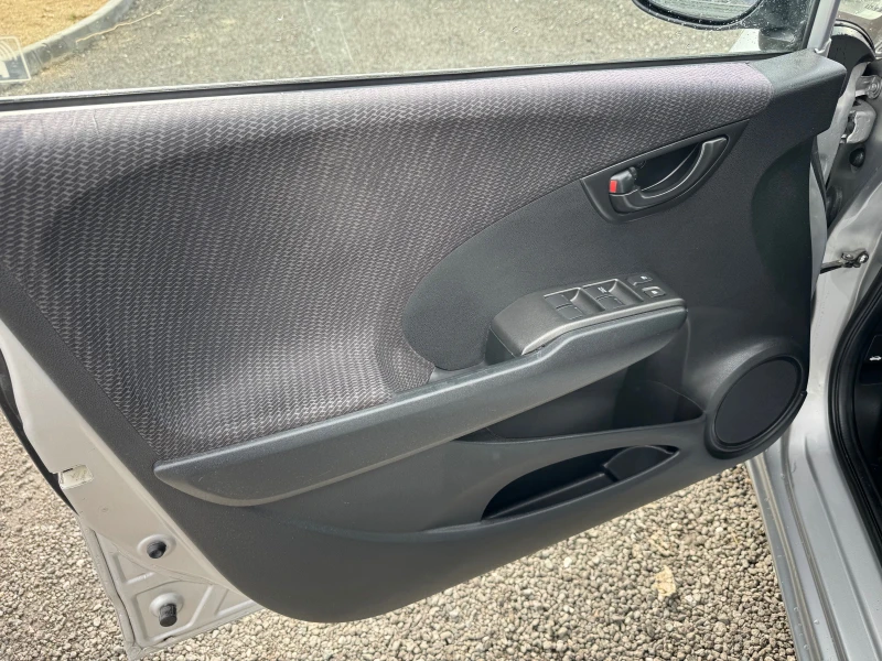 Honda Jazz 1.4 , снимка 11 - Автомобили и джипове - 53521593